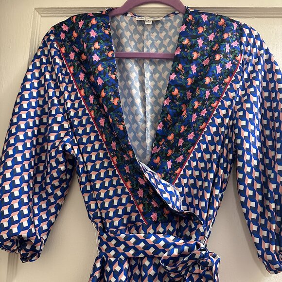 Newman Marcus Dresses & Skirts - Neiman Marcus Elegant Black Dress – Size Small